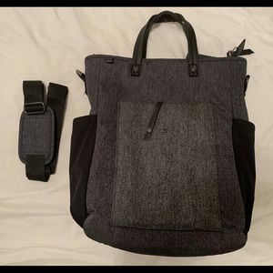 Convertible Sherpani Sojurn Tote - Lightly Used
